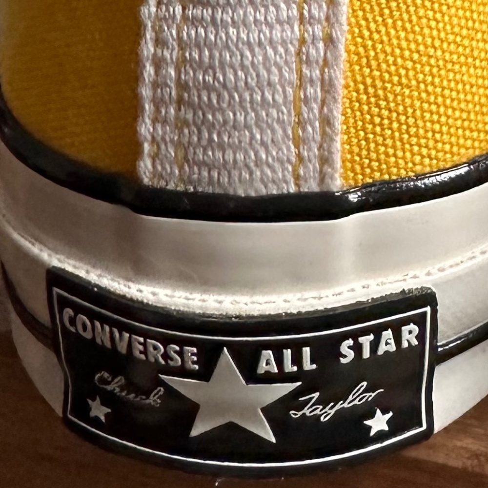 Converse - Picture 4 of 4